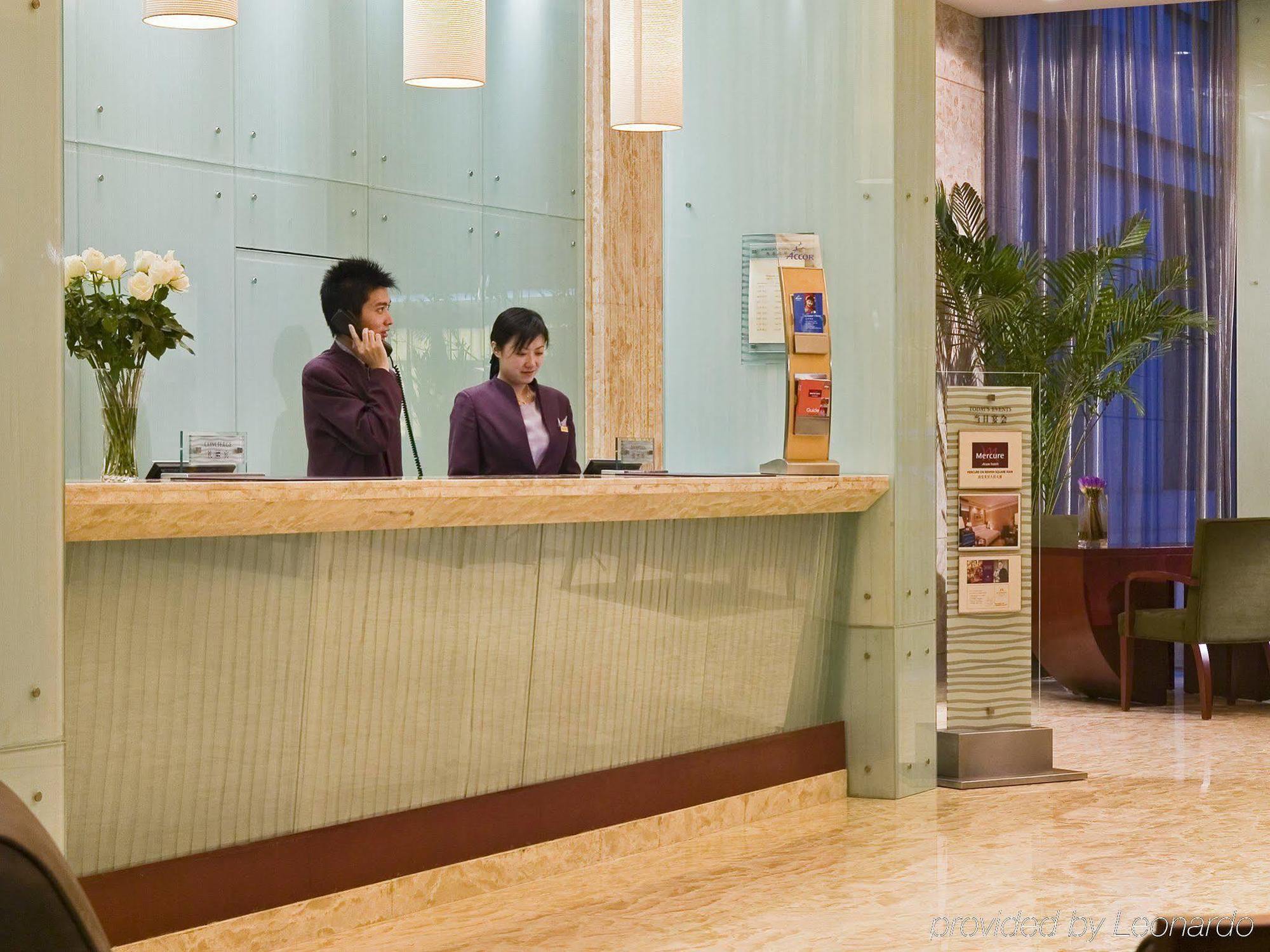Grand Mercure Xian On Renmin Square Exterior photo
