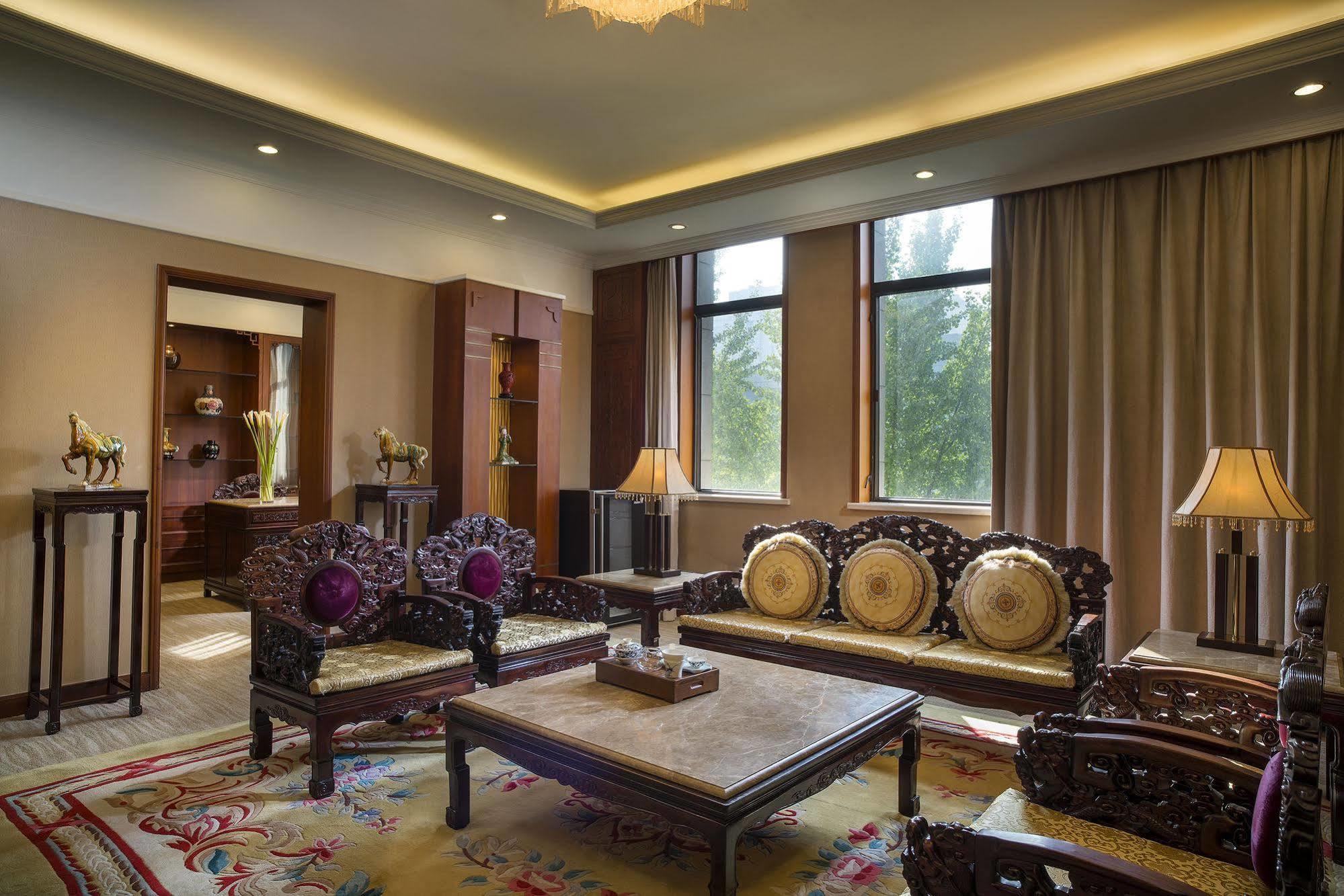 Grand Mercure Xian On Renmin Square Exterior photo